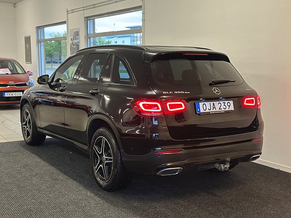 Mercedes-Benz GLC300 de 8 of 24