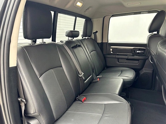 Dodge RAM 14 of 18