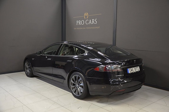 Tesla Model S 5 of 17