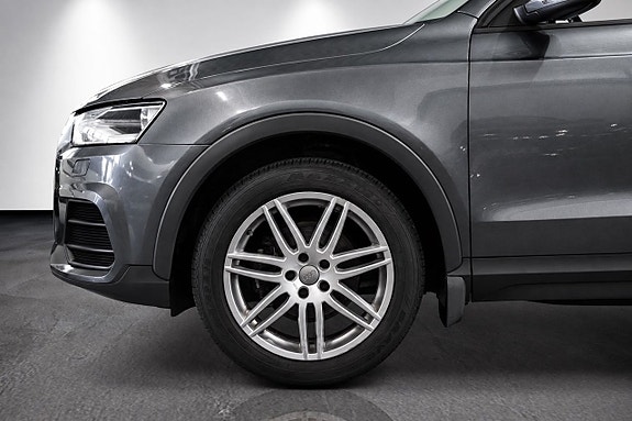 Audi Q3 3 of 24