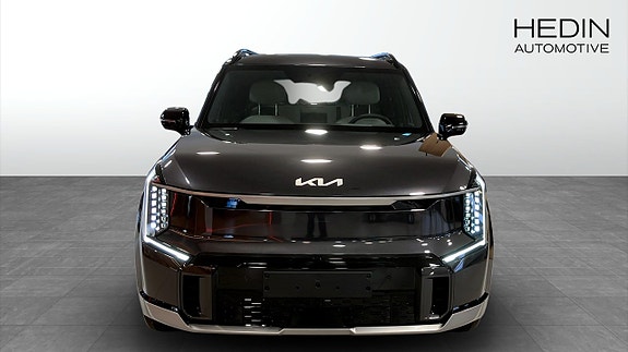 Kia EV9 8 of 13