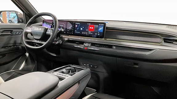 Kia EV9 3 of 13