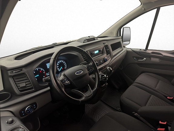 Ford Transit Custom 17 of 28