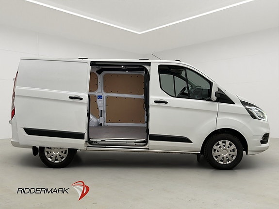 Ford Transit Custom 11 of 28