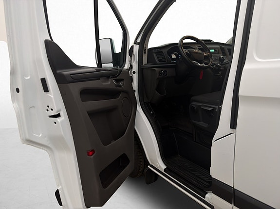 Ford Transit Custom 15 of 28
