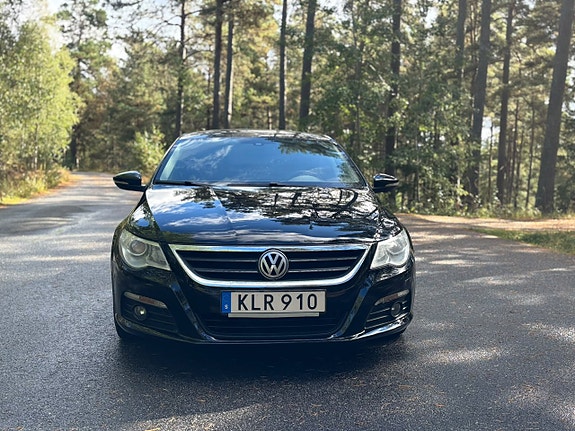 Volkswagen Passat CC 12 of 18
