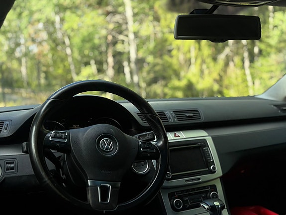 Volkswagen Passat CC 10 of 18