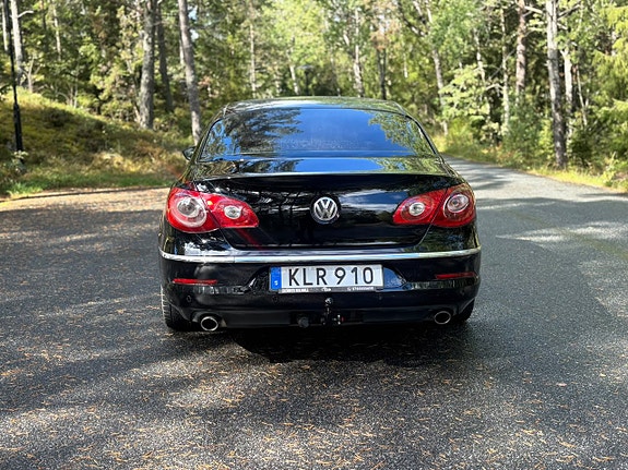 Volkswagen Passat CC 4 of 18