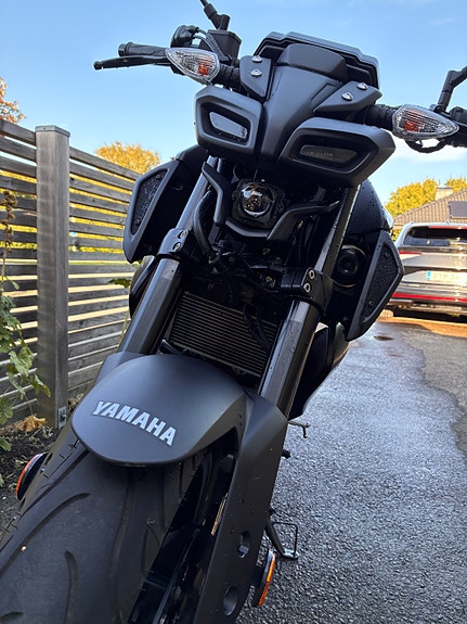 Yamaha MT-125 3 of 8