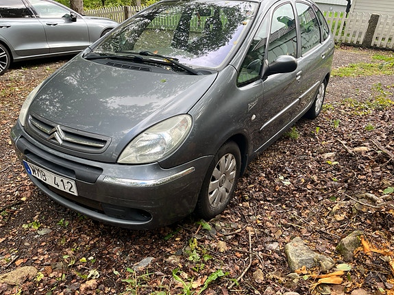Citroen Xsara Picasso 2 of 3