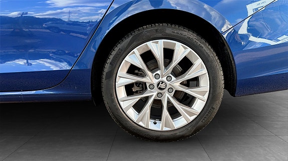 Skoda Superb 6 of 13