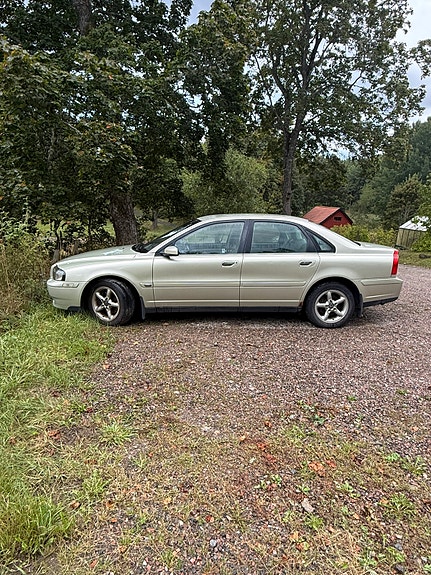 Volvo S80 3 of 3