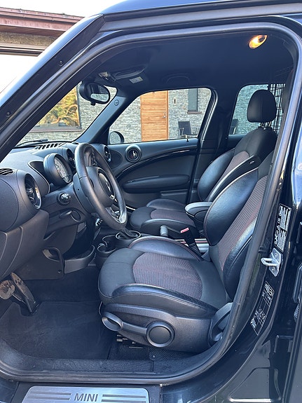 MINI Countryman Cooper D 5 of 5