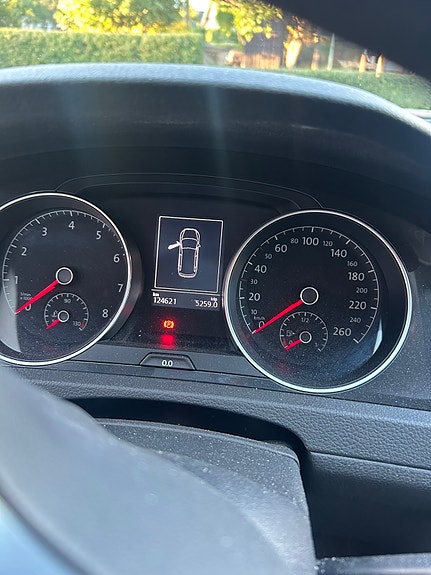 Volkswagen Golf VII 5 of 9