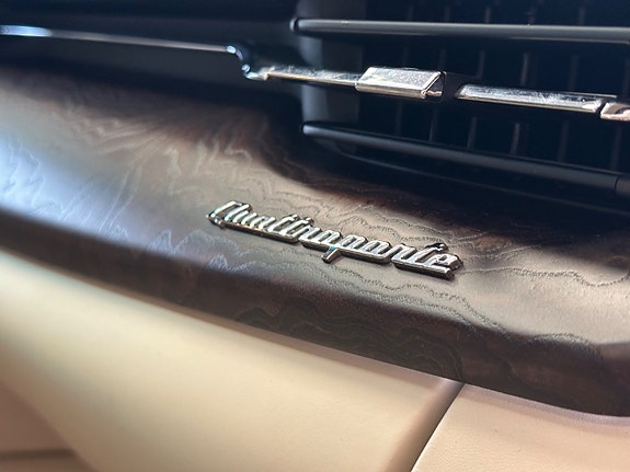 Maserati Quattroporte 16 of 17