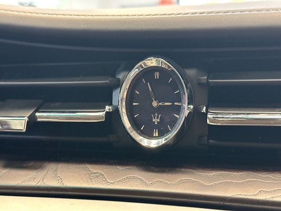 Maserati Quattroporte 15 of 17