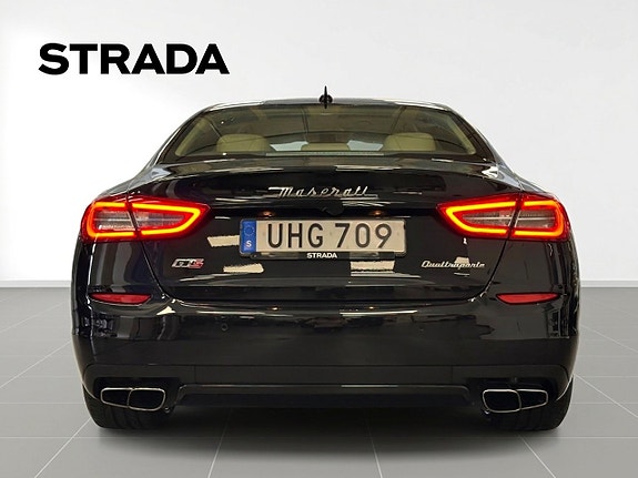 Maserati Quattroporte 5 of 17