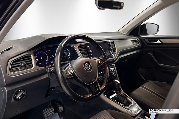 Volkswagen T-Roc 9 of 25