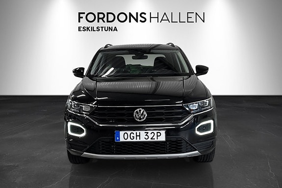 Volkswagen T-Roc 2 of 25