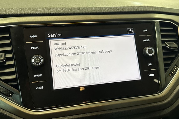 Volkswagen T-Roc 19 of 25