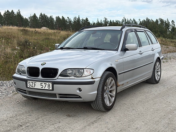 BMW 330Xi 4 of 10