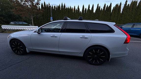 Volvo V90 4 of 12
