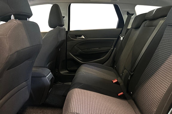 Peugeot 308 SW 14 of 22