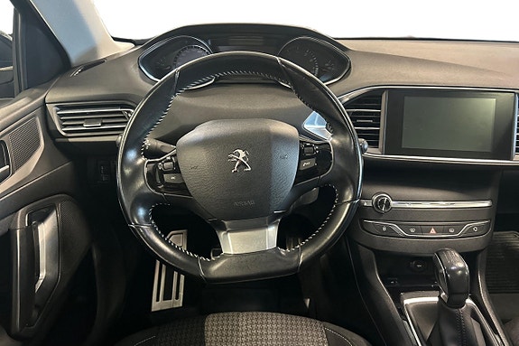 Peugeot 308 SW 16 of 22