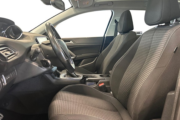 Peugeot 308 SW 13 of 22