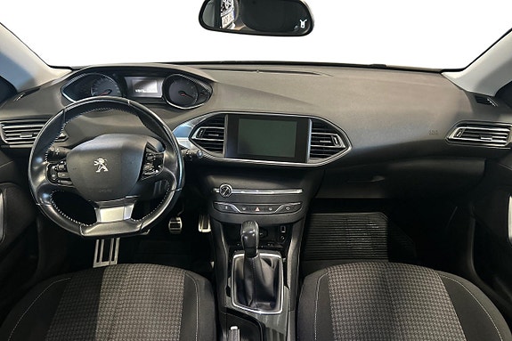 Peugeot 308 SW 12 of 22