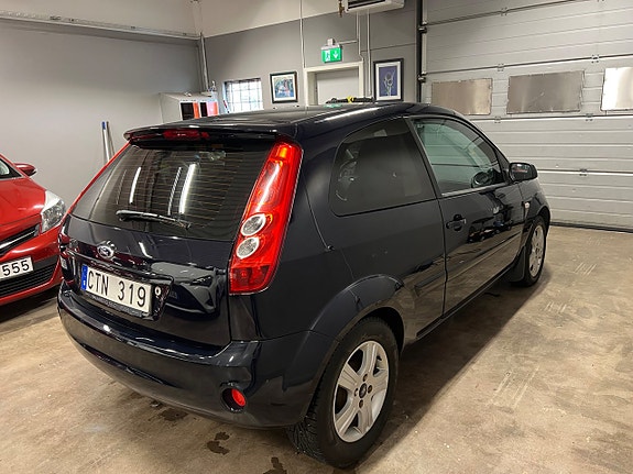 Ford Fiesta 6 of 14