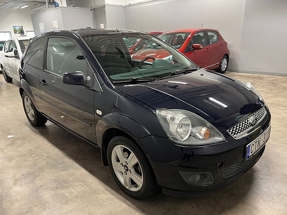 Ford Fiesta 2 of 14