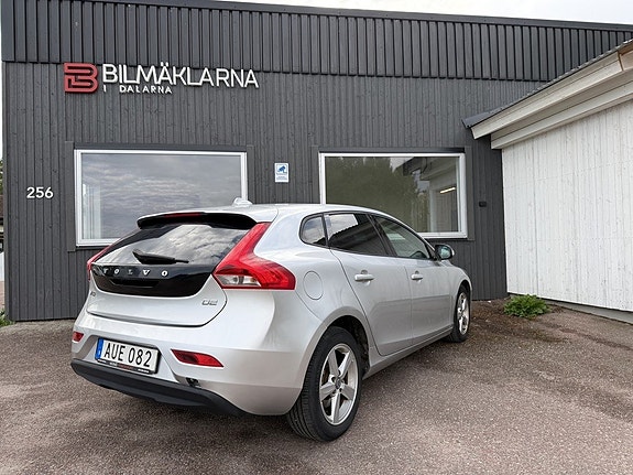 Volvo V40 10 of 20