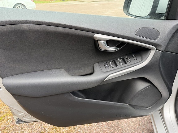 Volvo V40 20 of 20