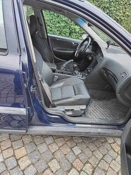 Volvo V70 5 of 8