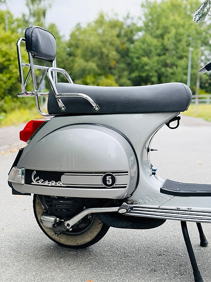Piaggio Vespa PX 125 E 10 of 14