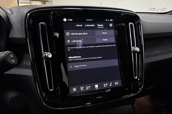 Volvo XC40 24 of 30
