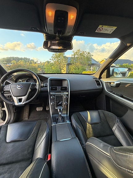 Volvo XC60 5 of 7