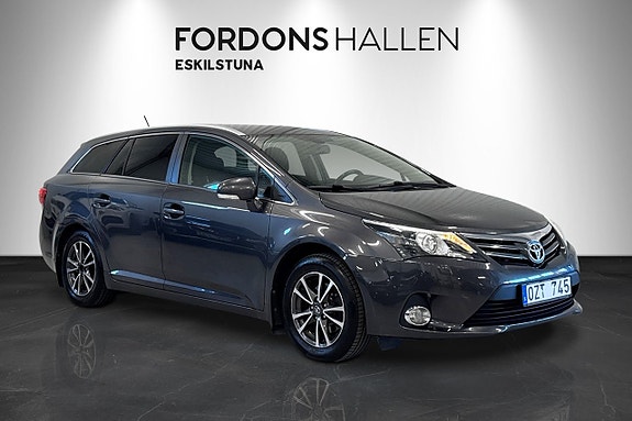 Toyota Avensis 7 of 21