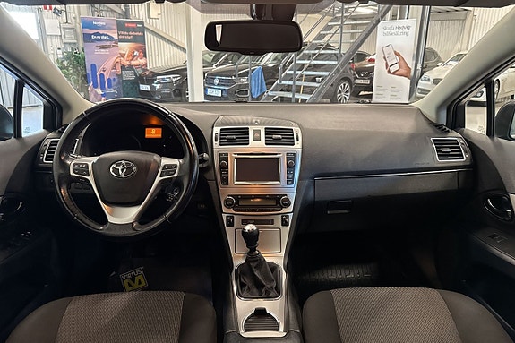Toyota Avensis 11 of 21