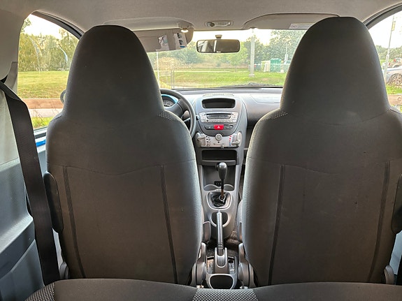 Toyota Aygo 11 of 12