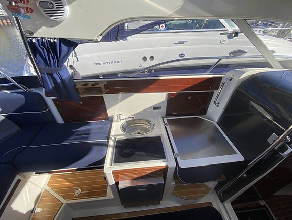 Aquador 23 HT med MerCruiser 220 hk från 2005 / 2 860 kr/mån 5 of 11