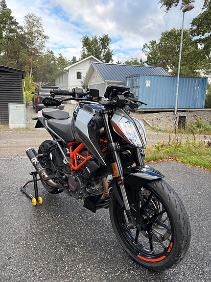 KTM 125 Duke 4 of 6