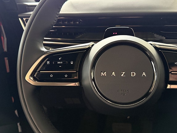 Mazda CX-6e 16 of 24