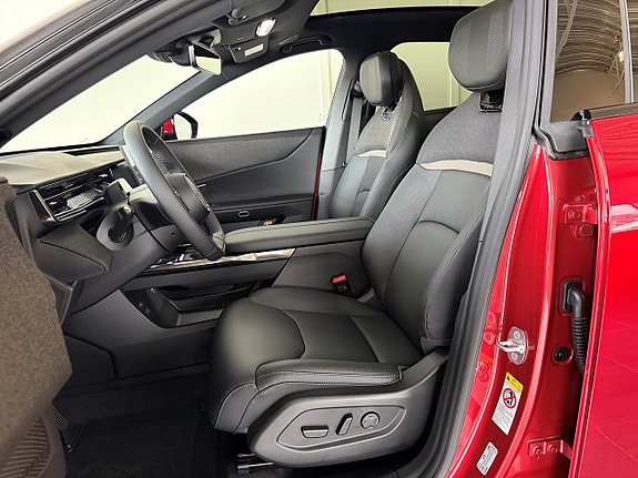 Mazda CX-6e 12 of 24