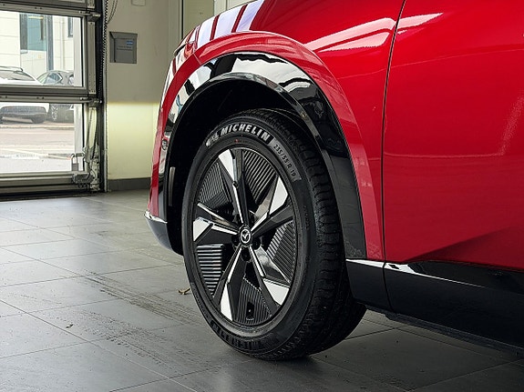 Mazda CX-6e 3 of 24