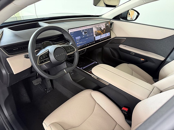Mazda CX-6e 9 of 25