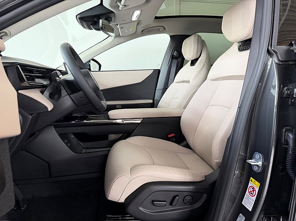 Mazda CX-6e 11 of 25