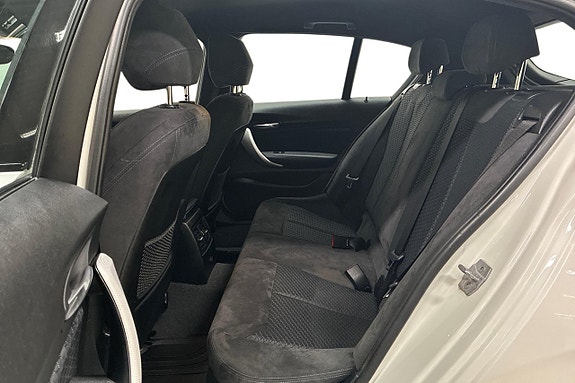 BMW 118i 14 of 27
