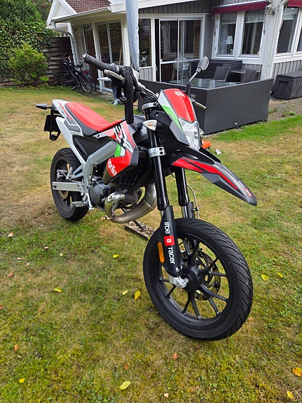 Aprilia Sx50 Factory 2 of 6